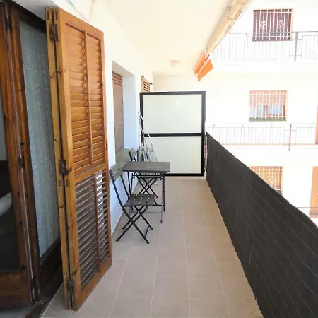 Lamoga-sandi 4 2 * Torredembarra